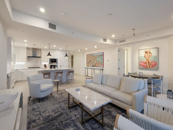 Spectacular Two Bedroom Vacation Condo in Siesta Key
